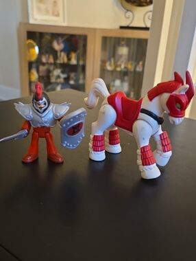 Imaginext Fisher Price Medieval Castle Knight With Horse Action Figure